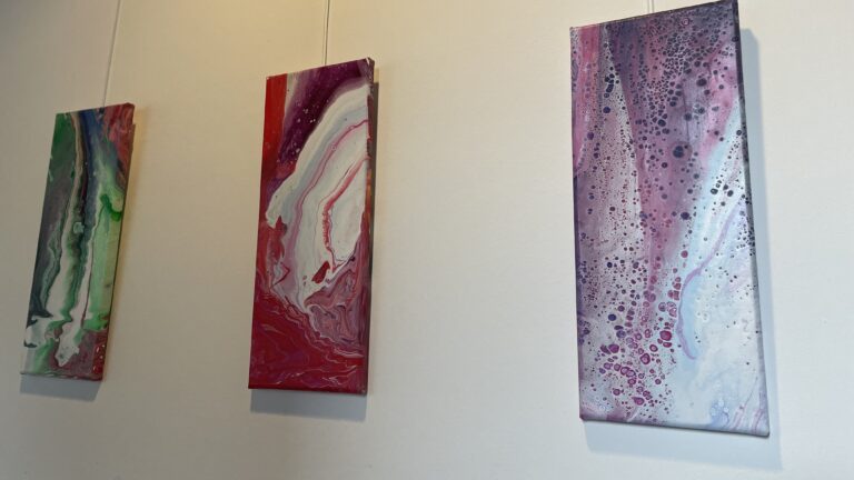 Mehr über den Artikel erfahren Acrylpouring